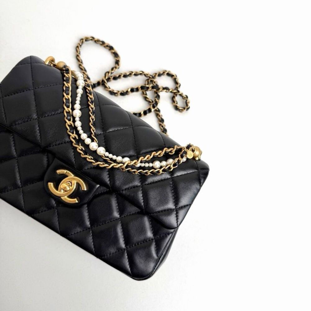 Chanel Women Pre-Loved Bag Very Good Condition